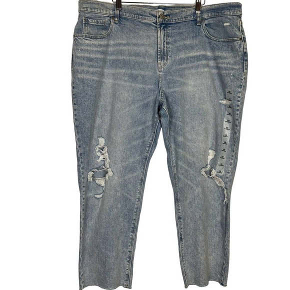 NWT Old Navy 18 Womens Mid Rise Boyfriend Straight Distressed Raw Hem Crop Jeans - Picture 1 of 7
